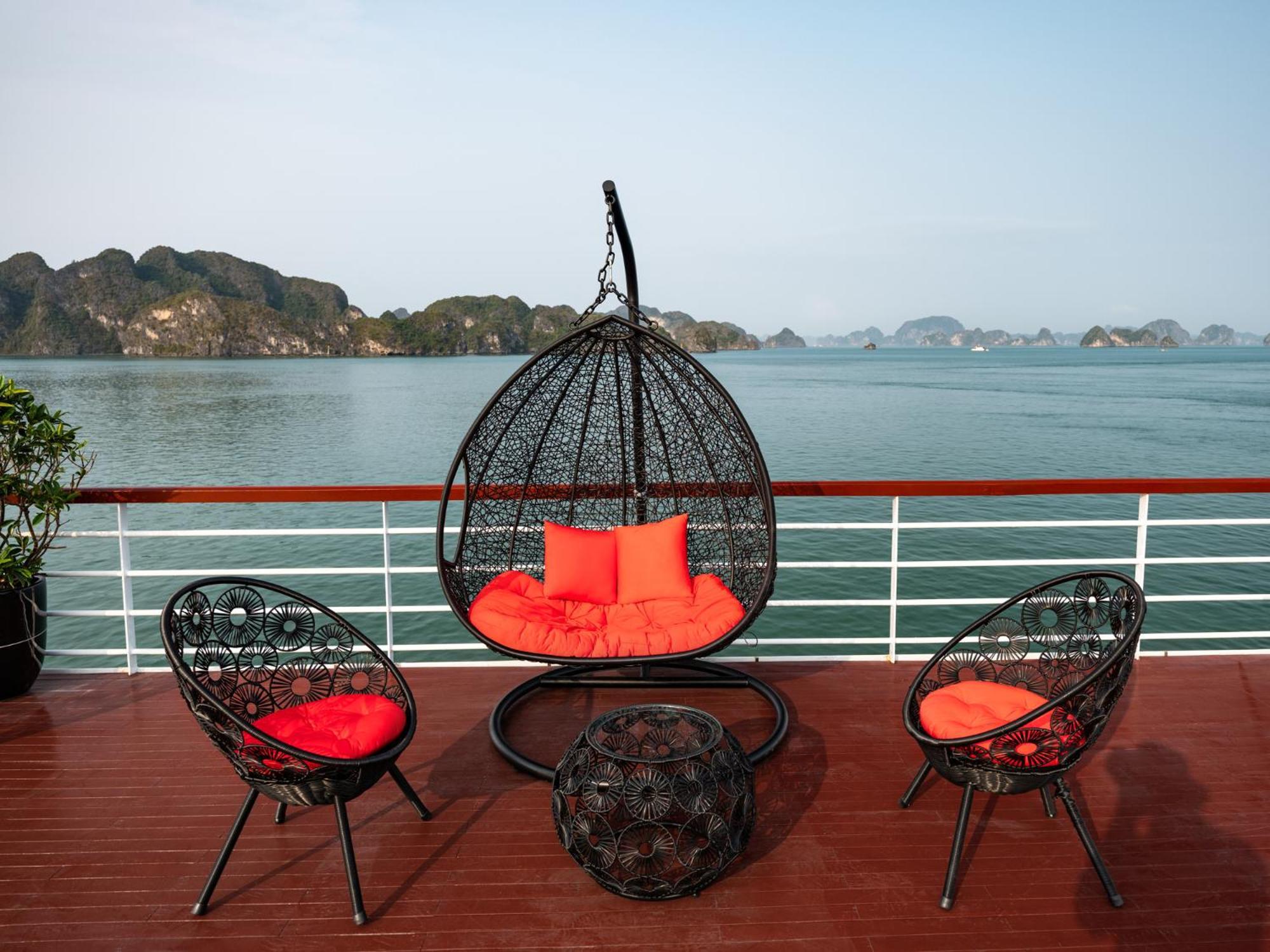 Hotel Aqua Of The Seas Cruise Halong à Hạ Long Extérieur photo