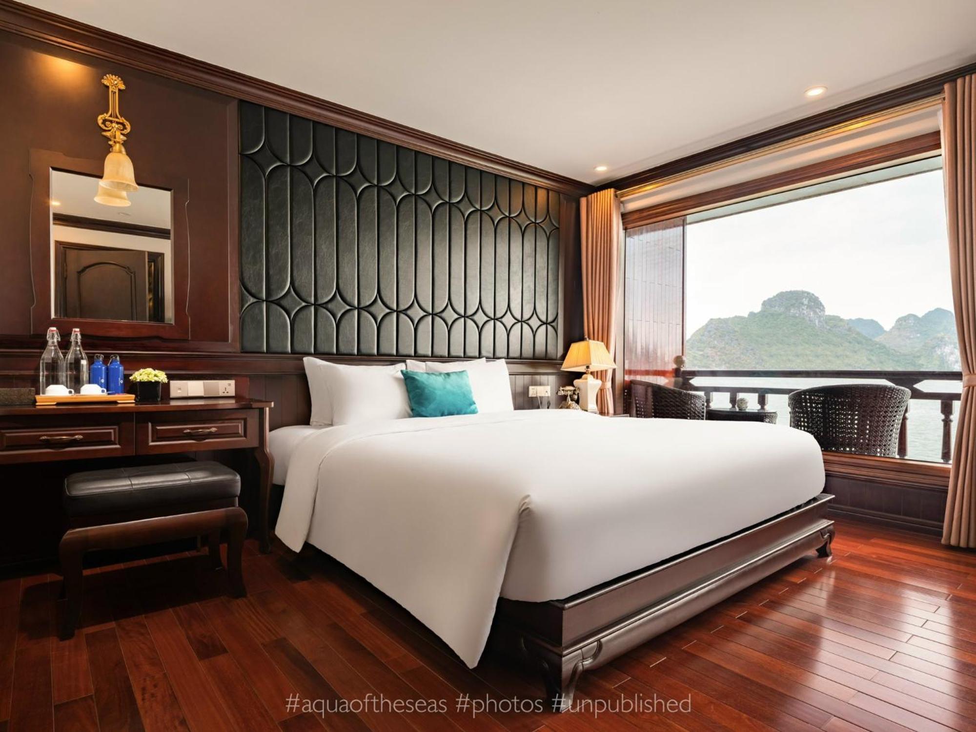Hotel Aqua Of The Seas Cruise Halong à Hạ Long Extérieur photo